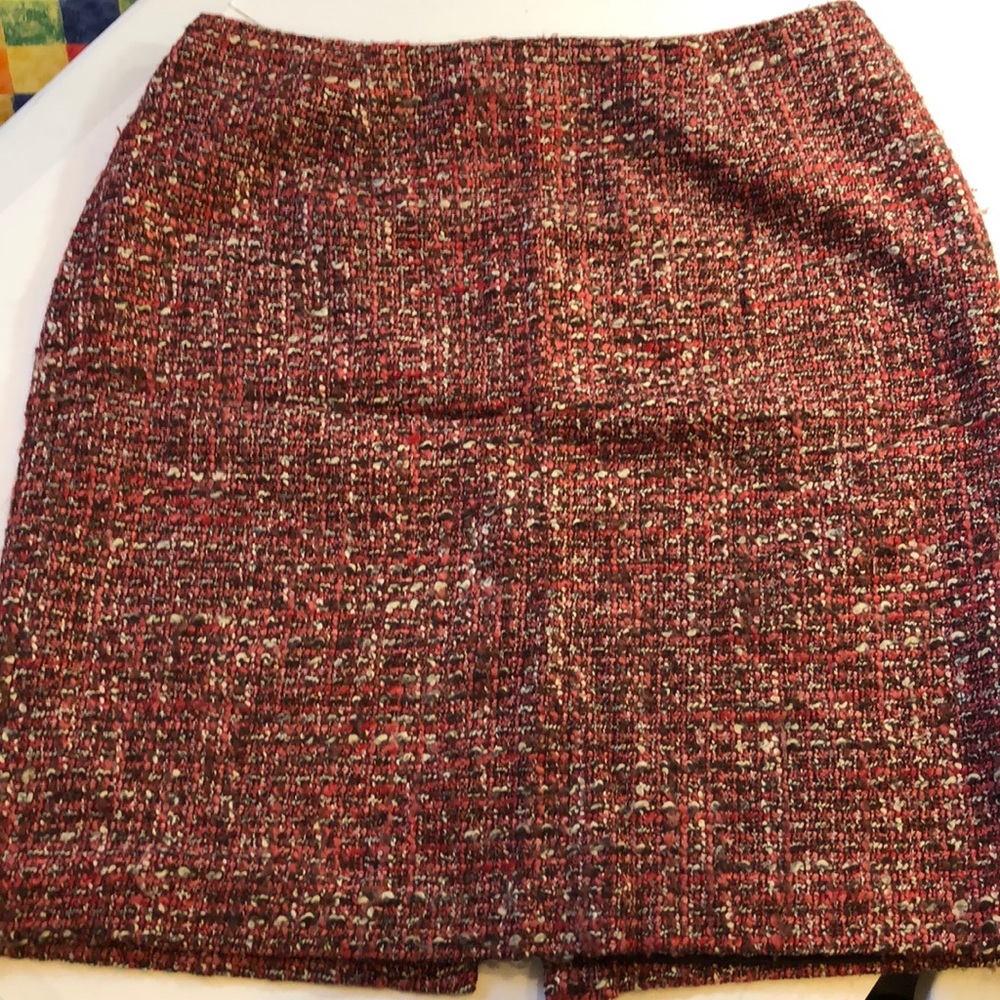 Talbots skirt in browns and reds, 23”, 16W